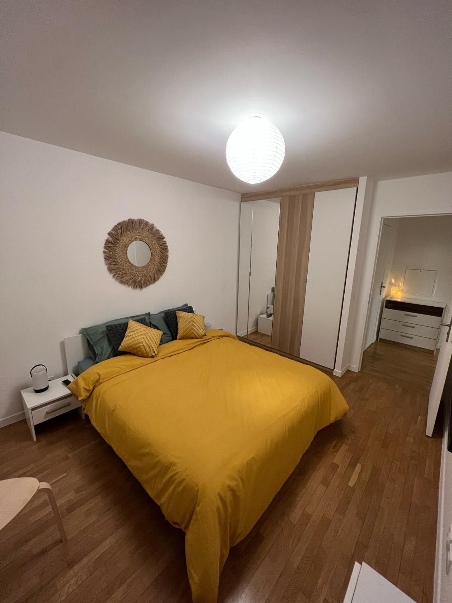 Paris-Montrouge Magnifique Appartement 3 Pieces De 75M2 Avec Parking - Tres Cosy Pour 1 - 8 Personnes Refait A Neuf -Entire Apartment Luxurious And Warm -Montrouge Paris 14Eme - Proche Aeroport Orly Parc Expositions Porte De Versailles Free Wifi Grat ภายนอก รูปภาพ