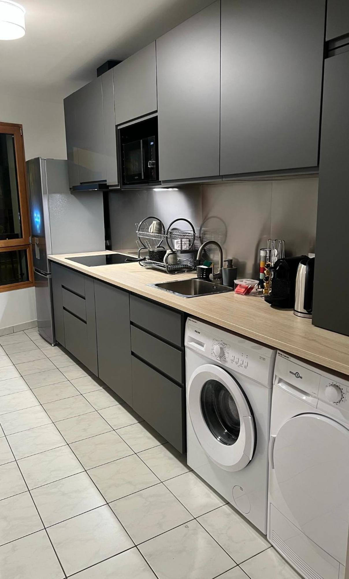 Paris-Montrouge Magnifique Appartement 3 Pieces De 75M2 Avec Parking - Tres Cosy Pour 1 - 8 Personnes Refait A Neuf -Entire Apartment Luxurious And Warm -Montrouge Paris 14Eme - Proche Aeroport Orly Parc Expositions Porte De Versailles Free Wifi Grat ภายนอก รูปภาพ